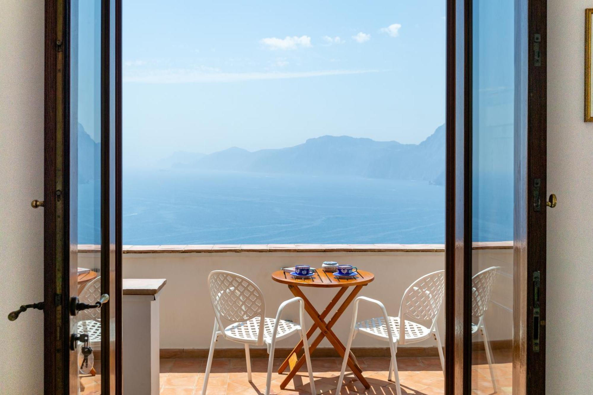 Residence Li Galli Praiano Exterior foto