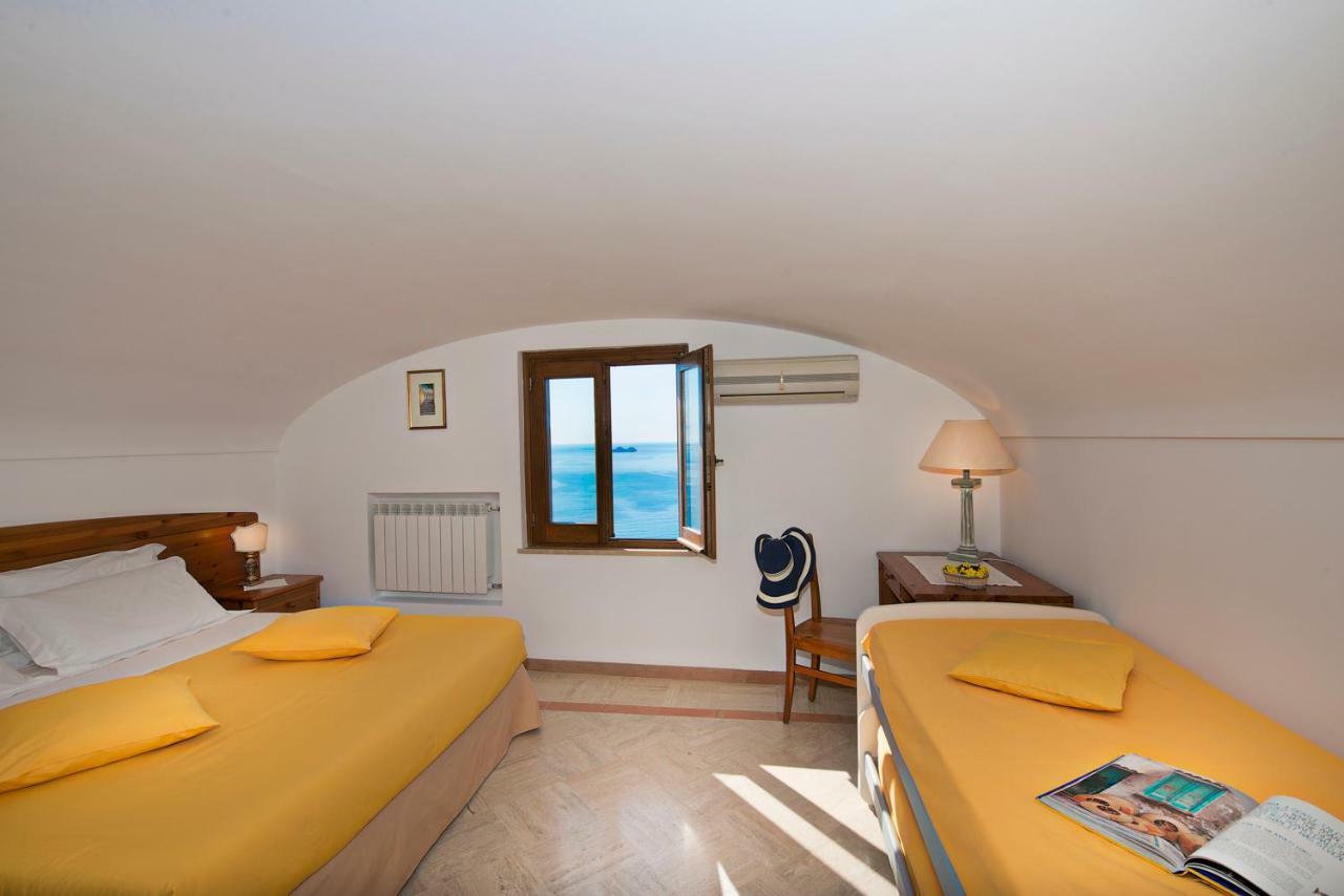 Residence Li Galli Praiano Exterior foto